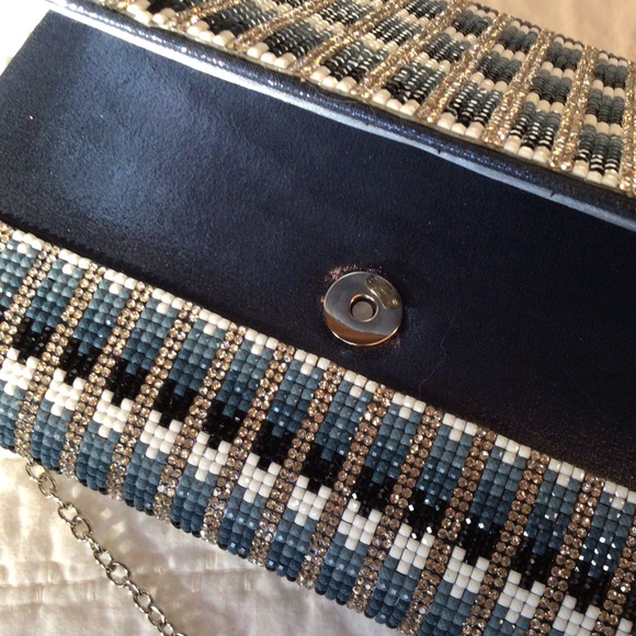 Nina Bling Clutch/Chain Strap, New - Picture 7 of 7